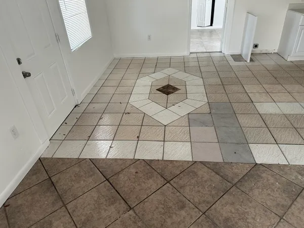 $1,999 | 115 Maple Avenue, Fort Pierce, FL 34982