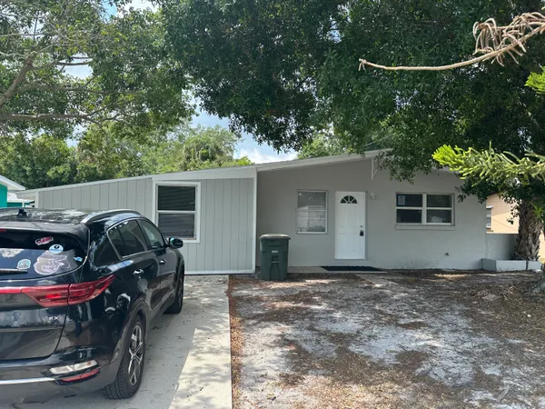$1,999 | 115 Maple Avenue, Fort Pierce, FL 34982