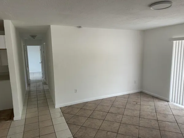 $1,999 | 115 Maple Avenue, Fort Pierce, FL 34982