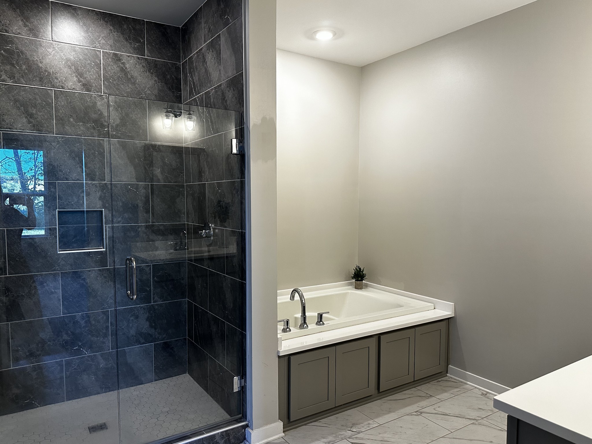 1065 Fallow Road Mount Juliet, TN 37122 - Photo 29 of 55 a bathroom with a bathtub and shower
