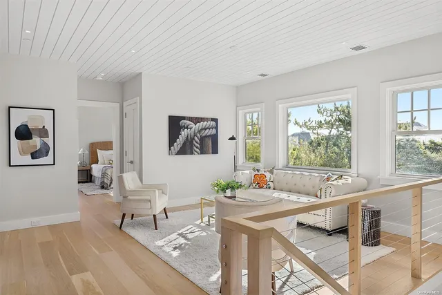 $8,995,000 | 218 Dune Road, Westhampton Beach, NY 11978