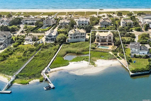 $8,995,000 | 218 Dune Road, Westhampton Beach, NY 11978