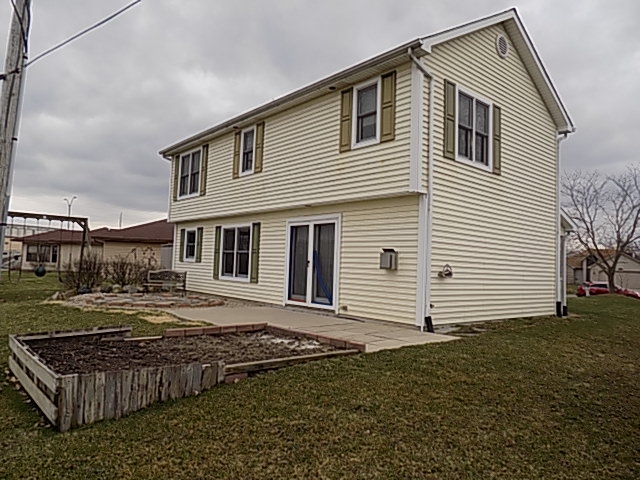 126 Rochester Court Decatur, IN 46733 - Photo 2 of 23
