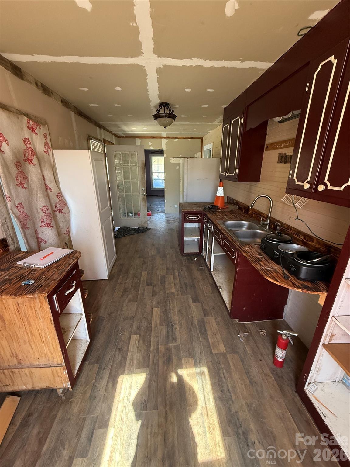 100 Hickory Street Rhodhiss, NC 28630 - Photo 5 of 27