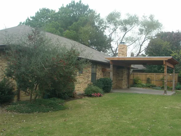 $2,800 | 308 Dove Creek Trail, Southlake, TX 76092