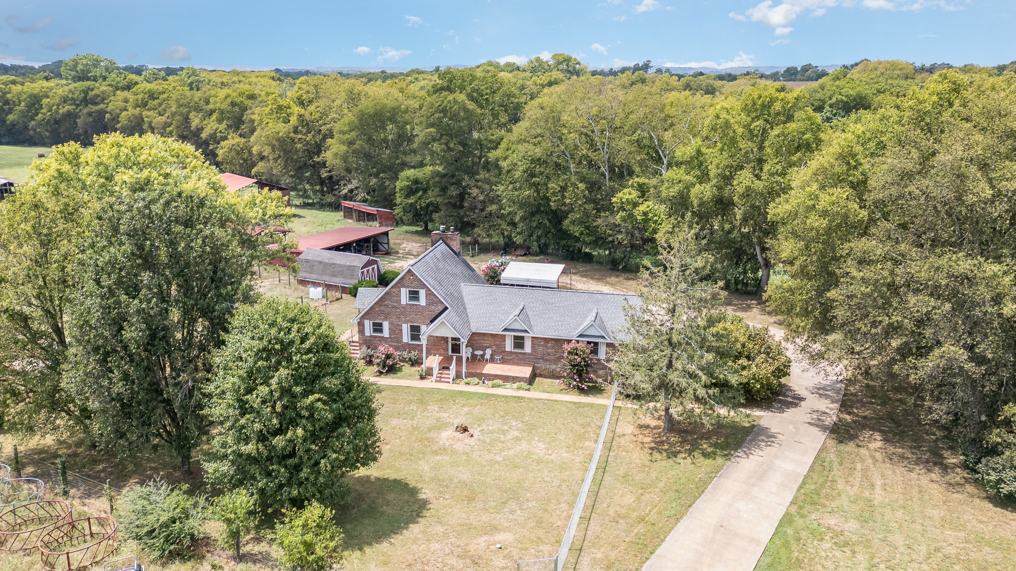 2847 Ashwood Road Columbia, TN 38401 - Photo 2 of 38 an aerial view of a house with a yard
