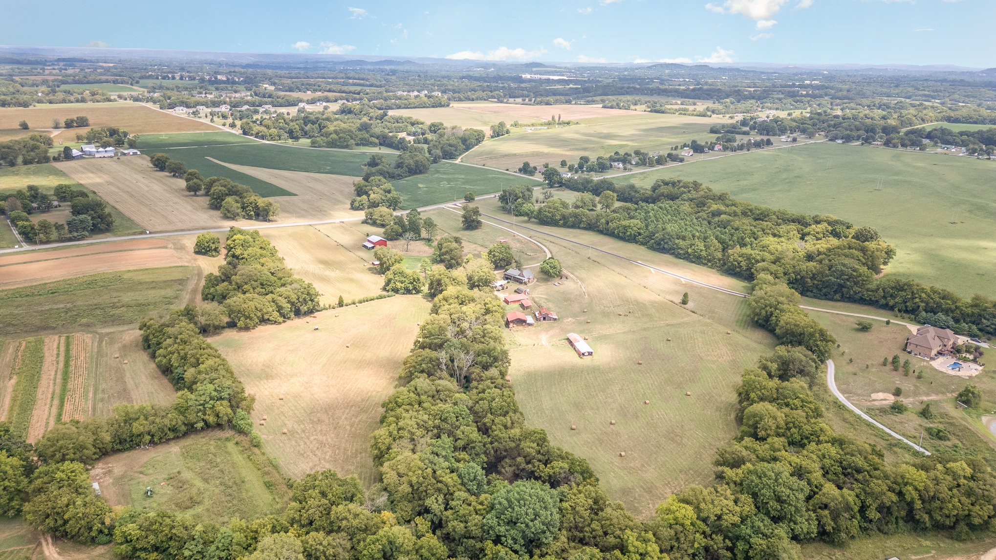 2847 Ashwood Road Columbia, TN 38401 - Photo 38 of 38 a view of lake view and mountain