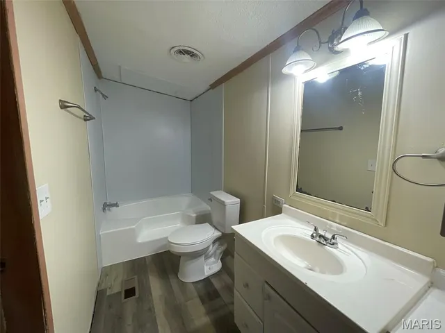 $1,200 | 1350 Pami Street, St. Clair, MO 63077