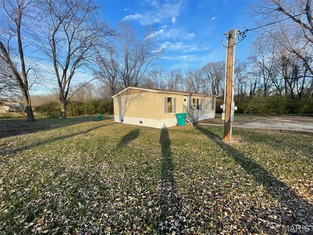 $1,200 | 1350 Pami Street, St. Clair, MO 63077