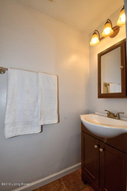 6310 Overton Road Louisville, KY 40228 - Photo 6 of 22 CWD_1586_7_8_9_Realistic