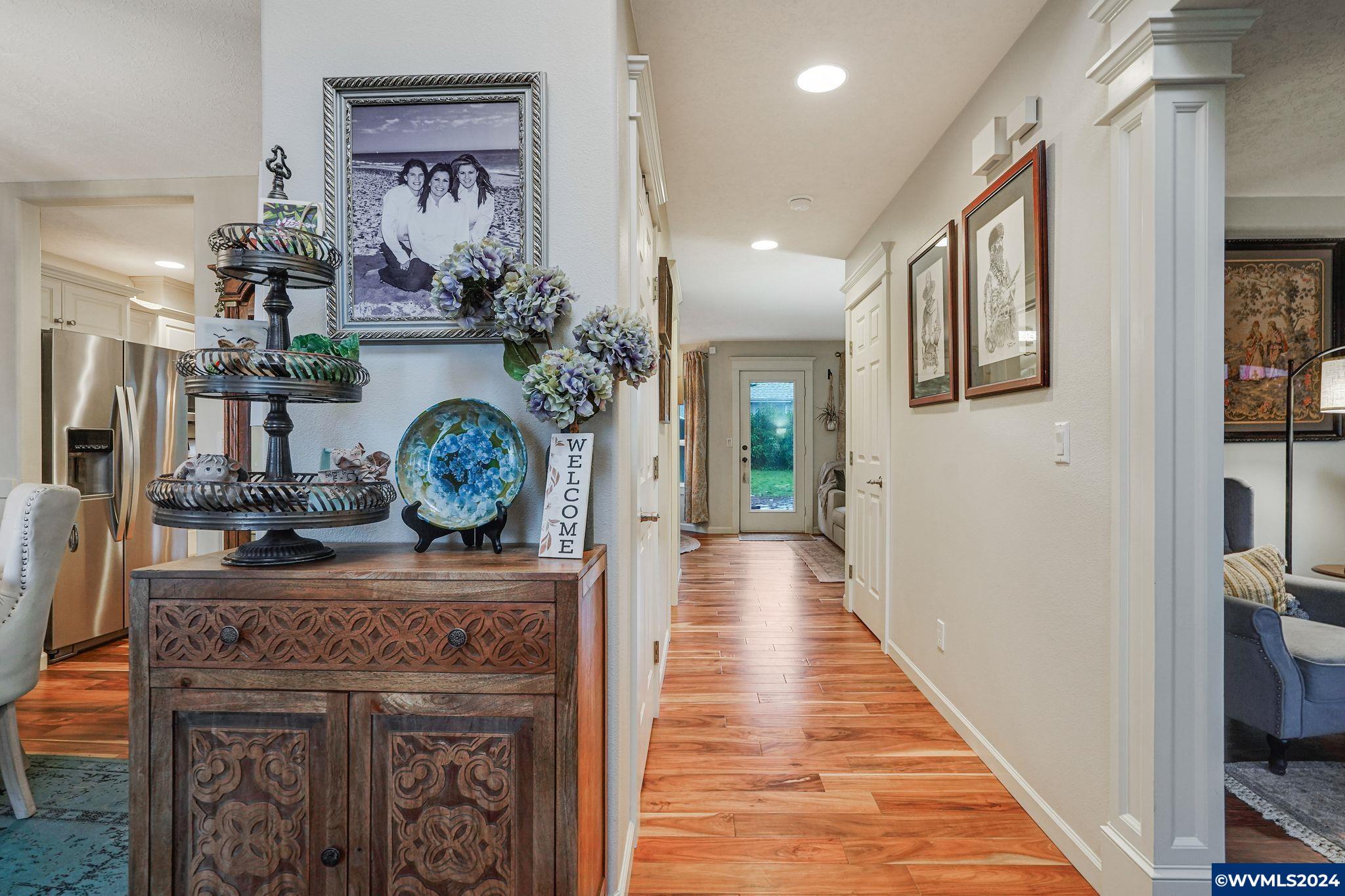 5920 Rhinestone Court Southeast Salem, OR 97306 - Photo 4 of 42