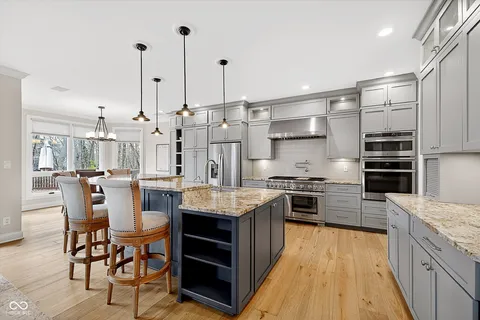 $1,500,000 | 4248 Creekside Pass, Zionsville, IN 46077
