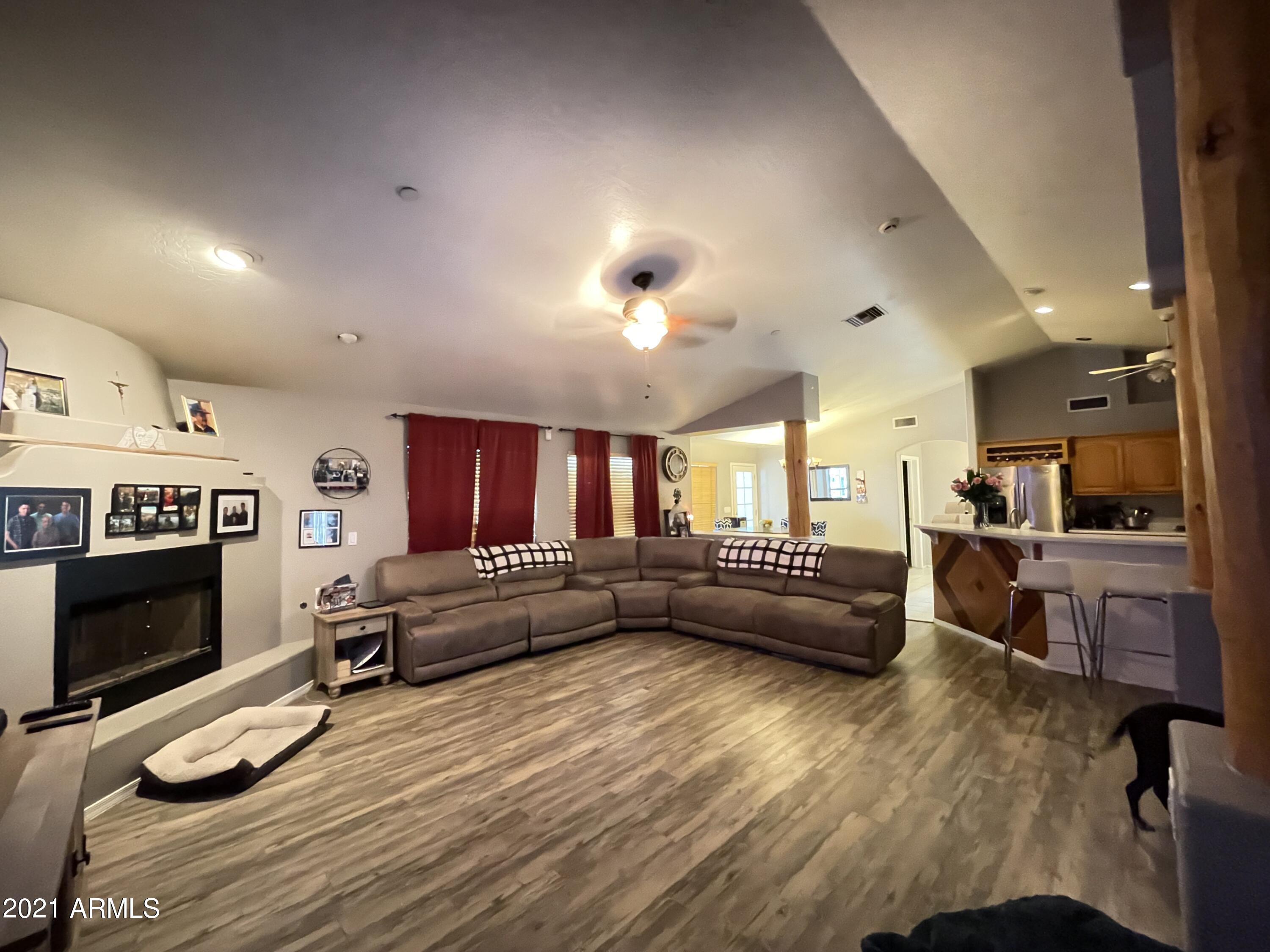 16513 West Lower Buckeye Road Goodyear, AZ 85338 - Photo 3 of 24 IMG_0874