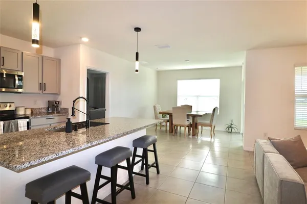 $2,600 | 8341 Ender Hills Drive, Wesley Chapel, FL 33545