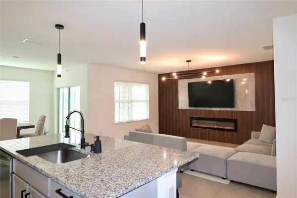 $2,600 | 8341 Ender Hills Drive, Wesley Chapel, FL 33545
