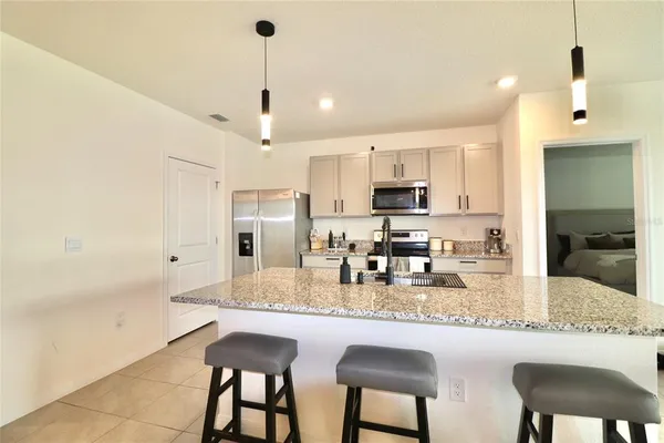 $2,600 | 8341 Ender Hills Drive, Wesley Chapel, FL 33545