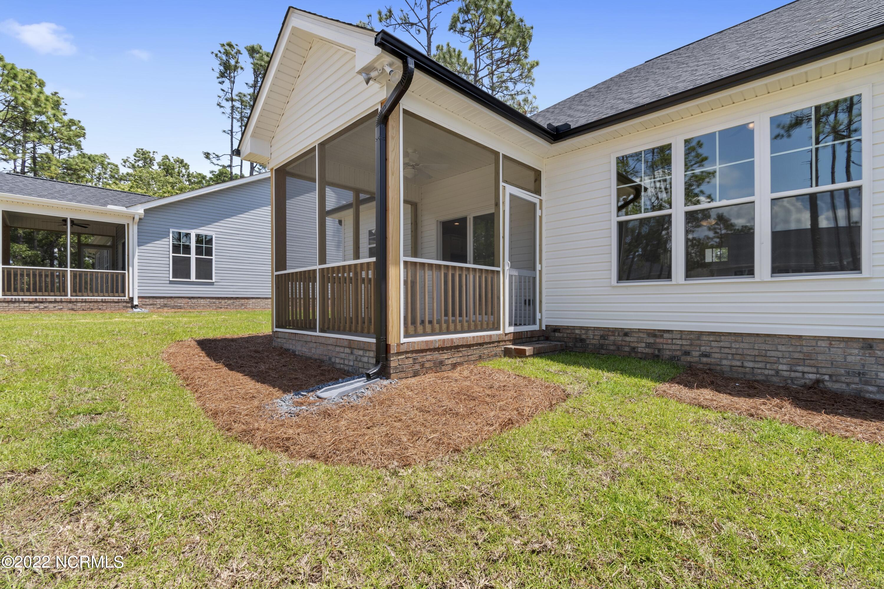 1115 East Boiling Spring Road Southport, NC 28461 - Photo 32 of 50 BunjiPlan - 38