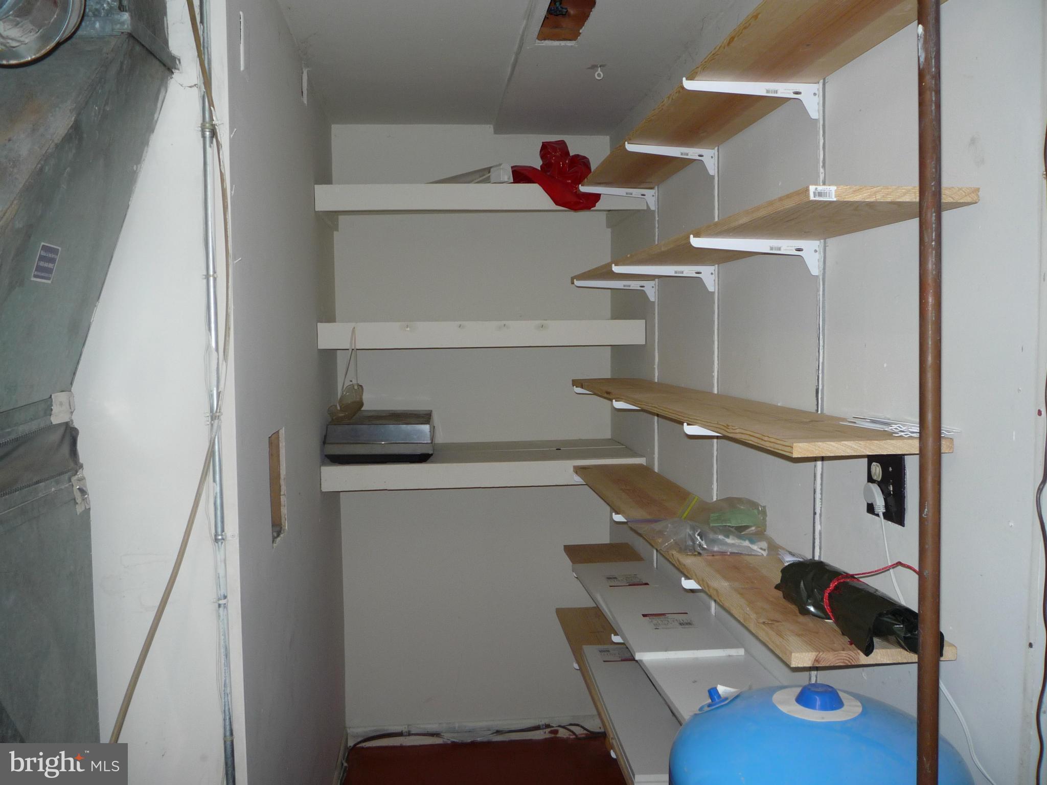 1605 Bishop Road Edgewater, MD 21037 - Photo 17 of 25 Storage