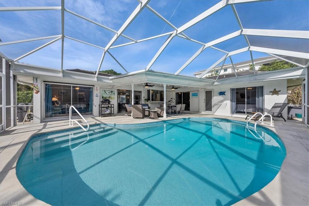 3600 Crayton Road Naples, FL 34103 - Photo 17 of 40