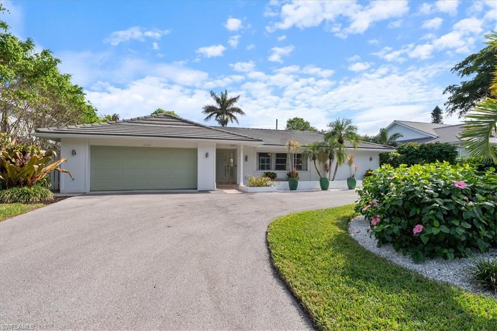 3600 Crayton Road Naples, FL 34103 - Photo 2 of 40