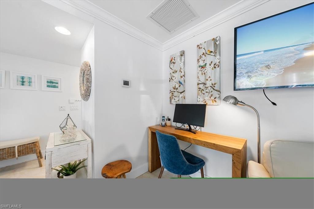 3600 Crayton Road Naples, FL 34103 - Photo 29 of 40