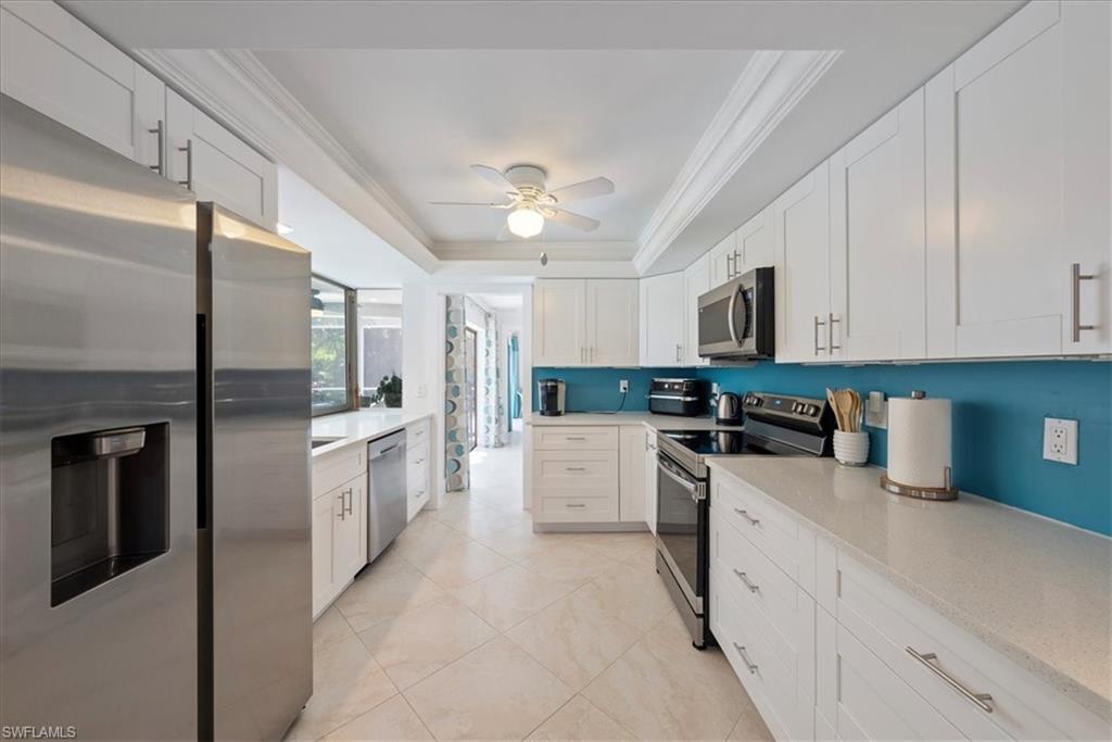 3600 Crayton Road Naples, FL 34103 - Photo 9 of 40