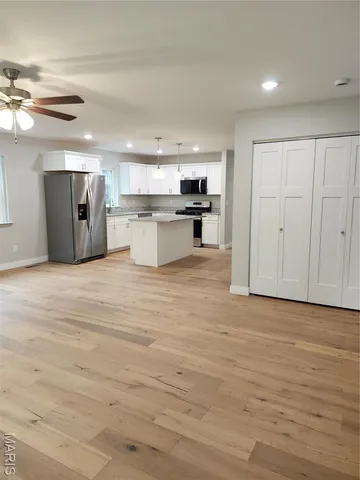 $379,900 | 652 North Kansas Street, Unit 652B, Edwardsville, IL 62025