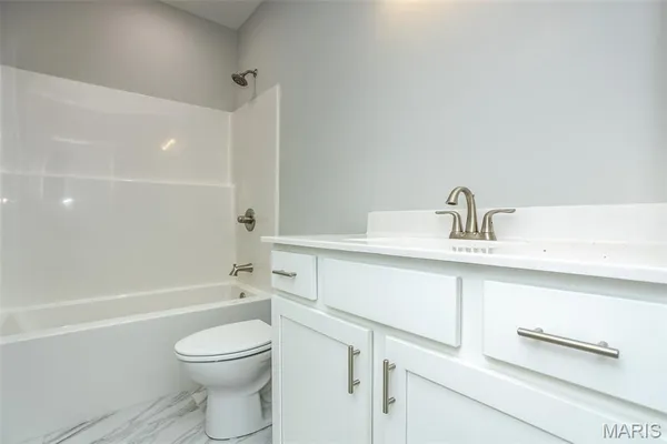 $360,000 | 652 North Kansas Street, Unit 652B, Edwardsville, IL 62025