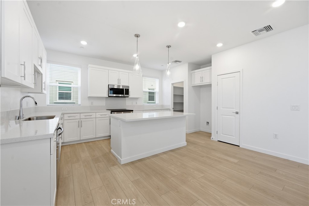 9365 Via Azul Pico Rivera, CA 90660 - Photo 11 of 53 PHOTO IS OF MODEL MATCH