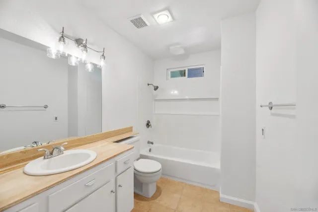 $3,995 | 906 Lacebark Street, San Marcos, CA 92069