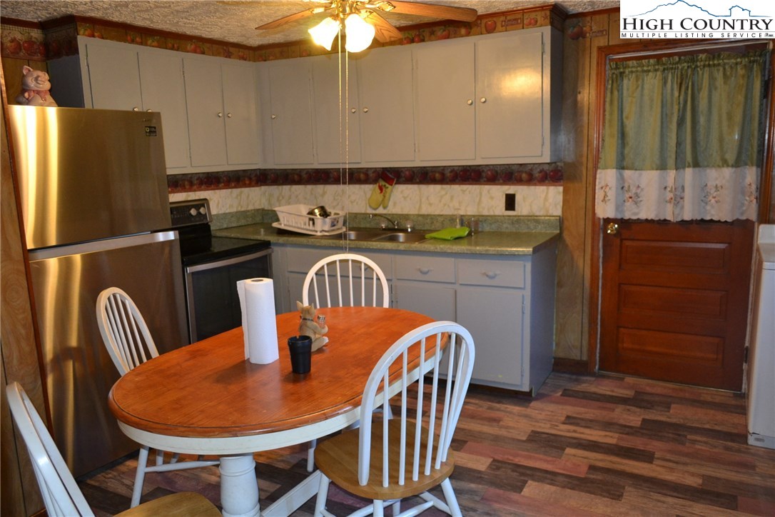 180 Country View Road Troutdale, VA 24378 - Photo 25 of 33 Gallery Image 25
