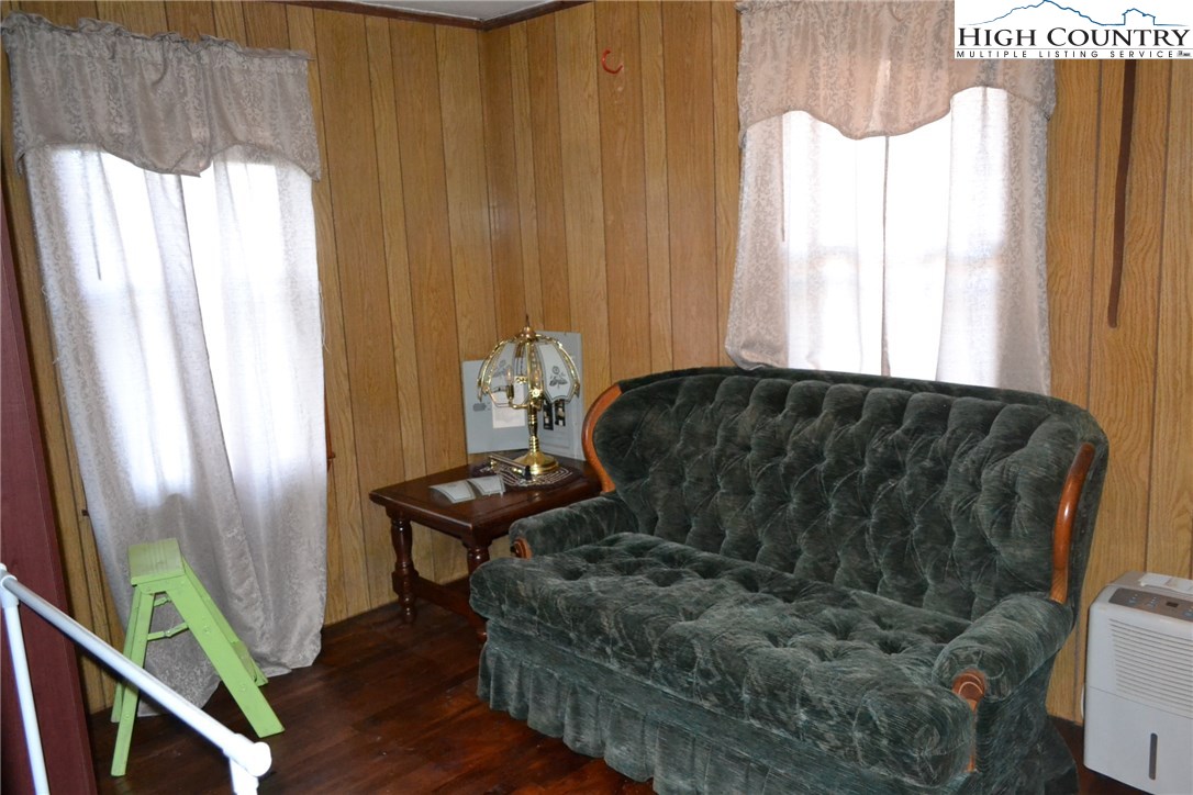 180 Country View Road Troutdale, VA 24378 - Photo 29 of 33 Gallery Image 29