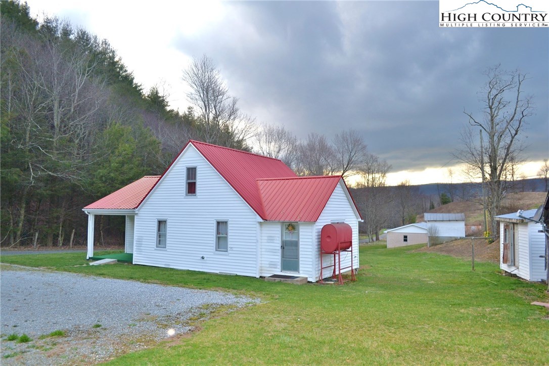 180 Country View Road Troutdale, VA 24378 - Photo 32 of 33 Gallery Image 32
