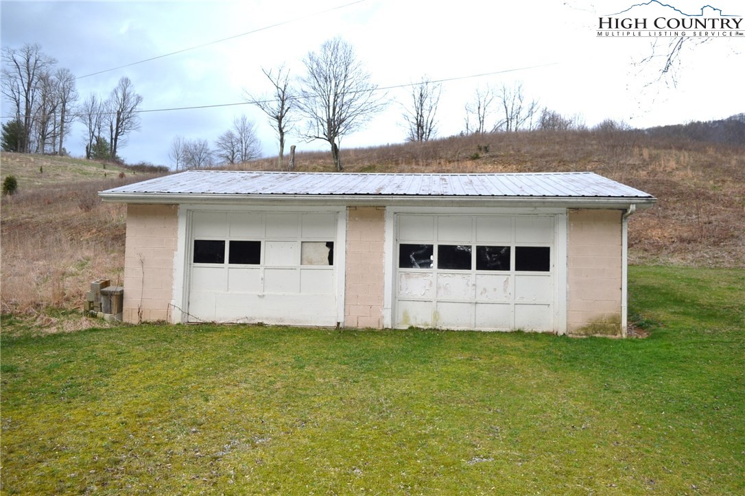180 Country View Road Troutdale, VA 24378 - Photo 5 of 33 Gallery Image 5