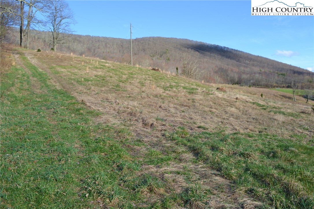 180 Country View Road Troutdale, VA 24378 - Photo 10 of 33 Gallery Image 10