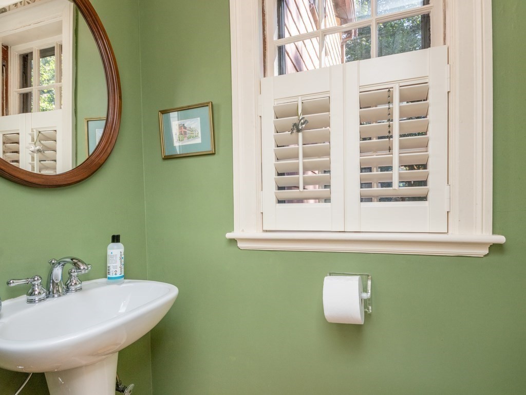 24 Fuller Brook Road Wellesley, MA 02482 - Photo 19 of 42