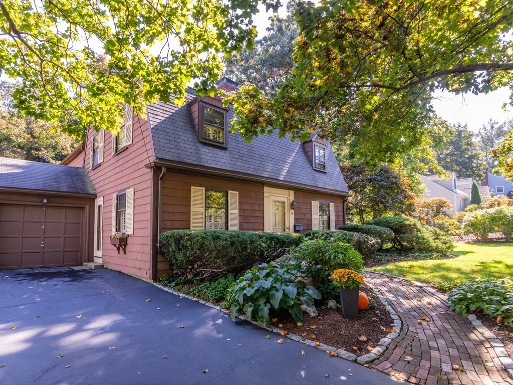 24 Fuller Brook Road Wellesley, MA 02482 - Photo 3 of 42