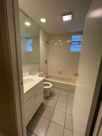 $2,700 | 1933 North Sedgwick Street, Unit G, Chicago, IL 60614