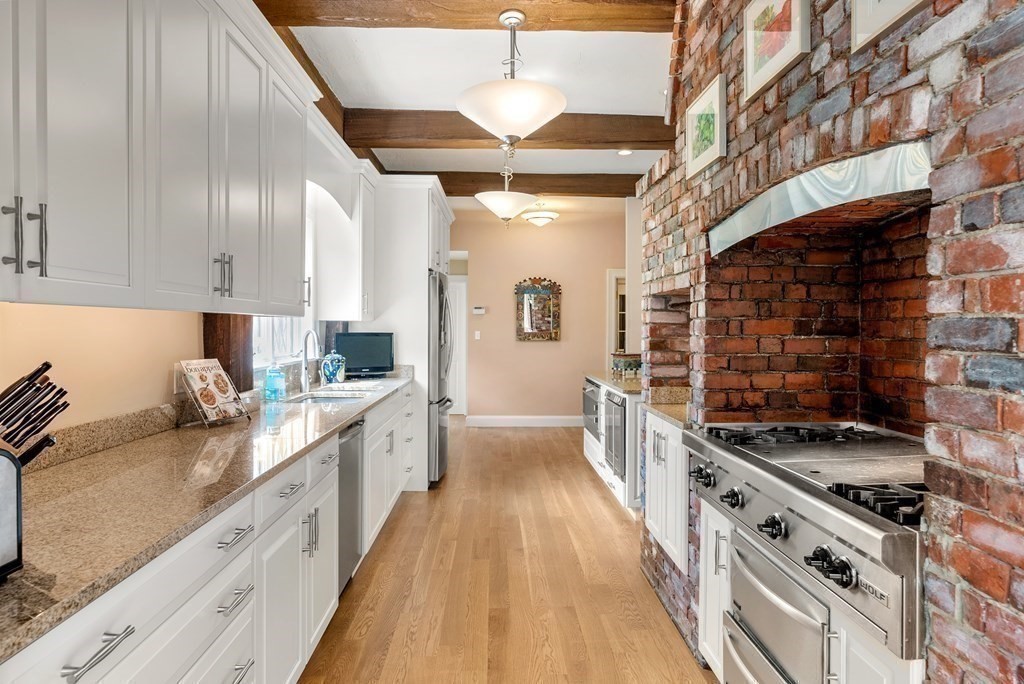 15 Deer Run Road Lincoln, MA 01773 - Photo 8 of 36