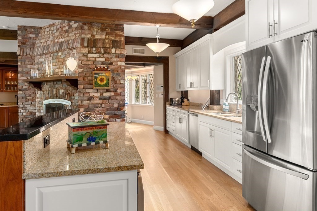 15 Deer Run Road Lincoln, MA 01773 - Photo 9 of 36