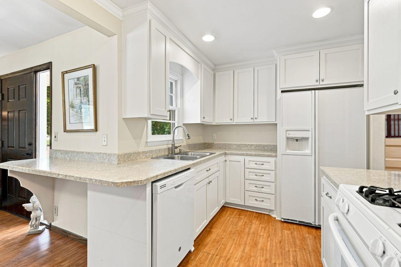 1425 Rice Creek Road Northeast Fridley, MN 55432 - Photo 10 of 38