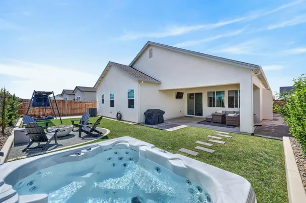 $699,000 | 3008 Hemet Way, Roseville, CA 95747