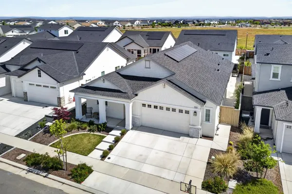 $699,000 | 3008 Hemet Way, Roseville, CA 95747