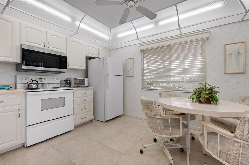 270 Cerromar Way South, Unit 57 Venice, FL 34293 - Photo 13 of 81