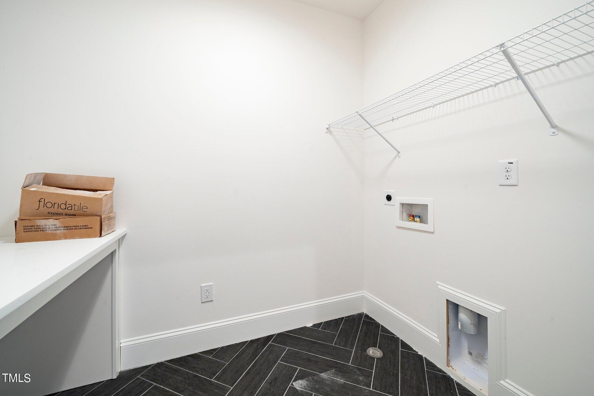 1652 Pineview Drive Raleigh, NC 27606 - Photo 18 of 33 17-web-or-mls-1652 Pineview Dr (15 of 30