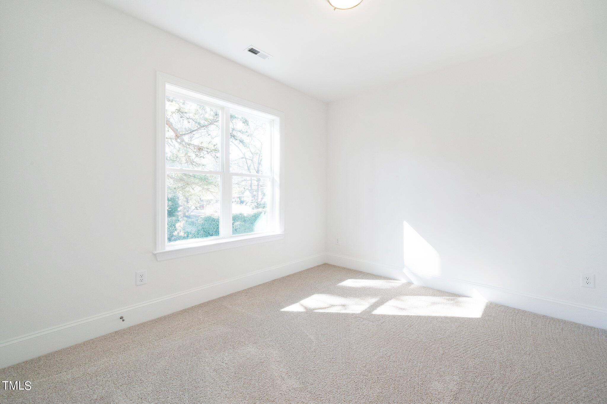 1652 Pineview Drive Raleigh, NC 27606 - Photo 23 of 33 22-web-or-mls-1652 Pineview Dr (20 of 30