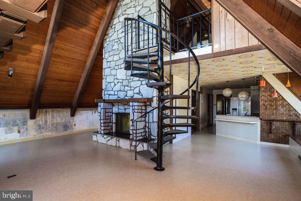 9767 Forest Ridge Road Shippensburg, PA 17257 - Photo 4 of 37 Gallery Image 4