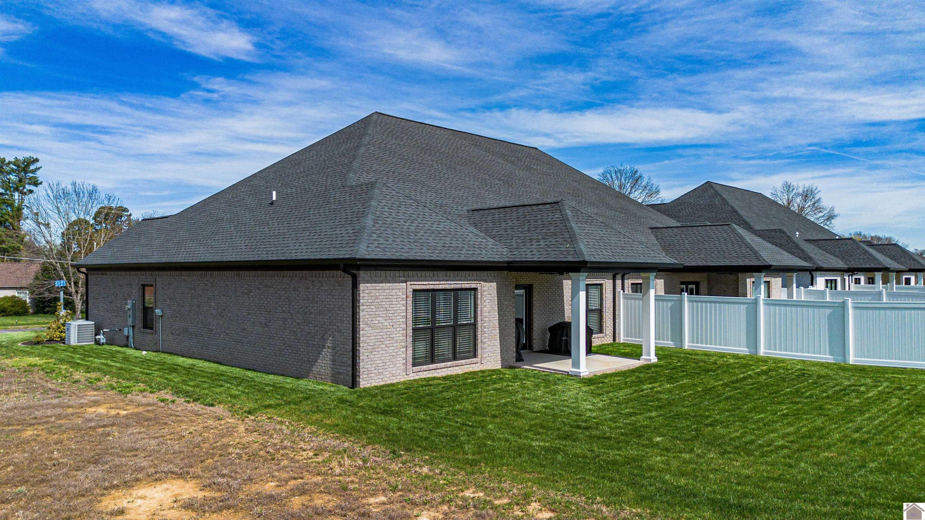 3914 Pines Road Paducah, KY 42001 - Photo 2 of 38 Photo 2