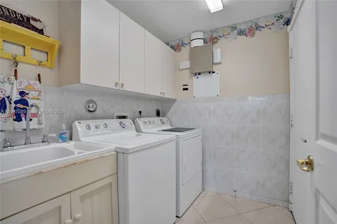 $550,000 | 8257 La Jolla Vista Lane, Lake Worth, FL 33467