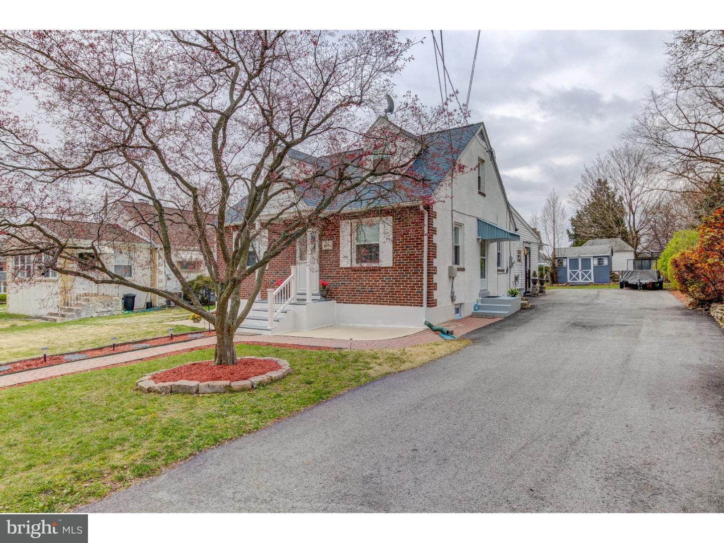 608 Gilbert Road Ridley Park, PA 19078 - Photo 3 of 25